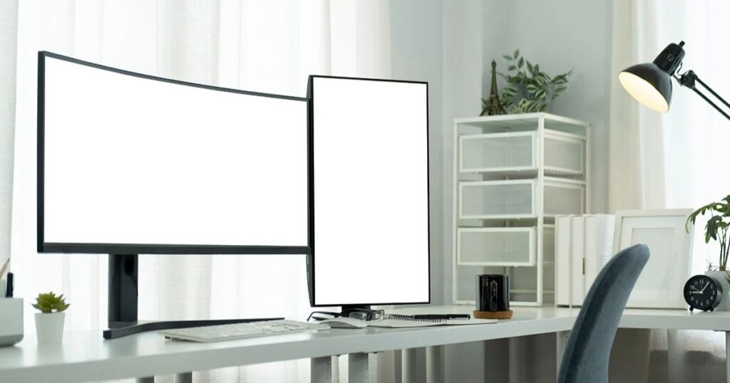 Vertical vs Horizontal Monitors Which Is Better